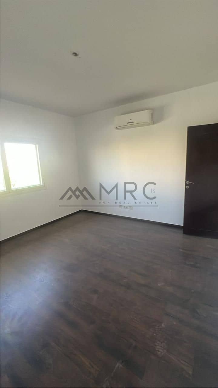 10 IMG-20251020-WA0205. jpg