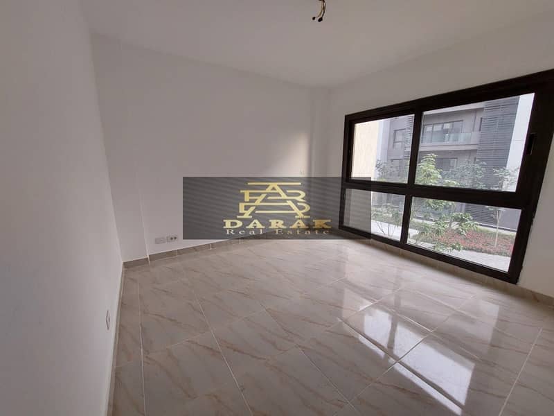 8 ce8c6715-b7dd-4cd9-b967-fb5c262f3438. jpg