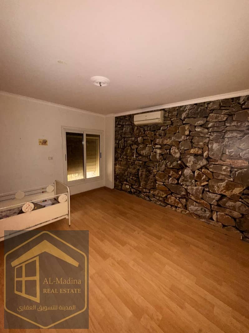 5 58f8eda9-068a-4245-b527-3229c545a18d. jpg