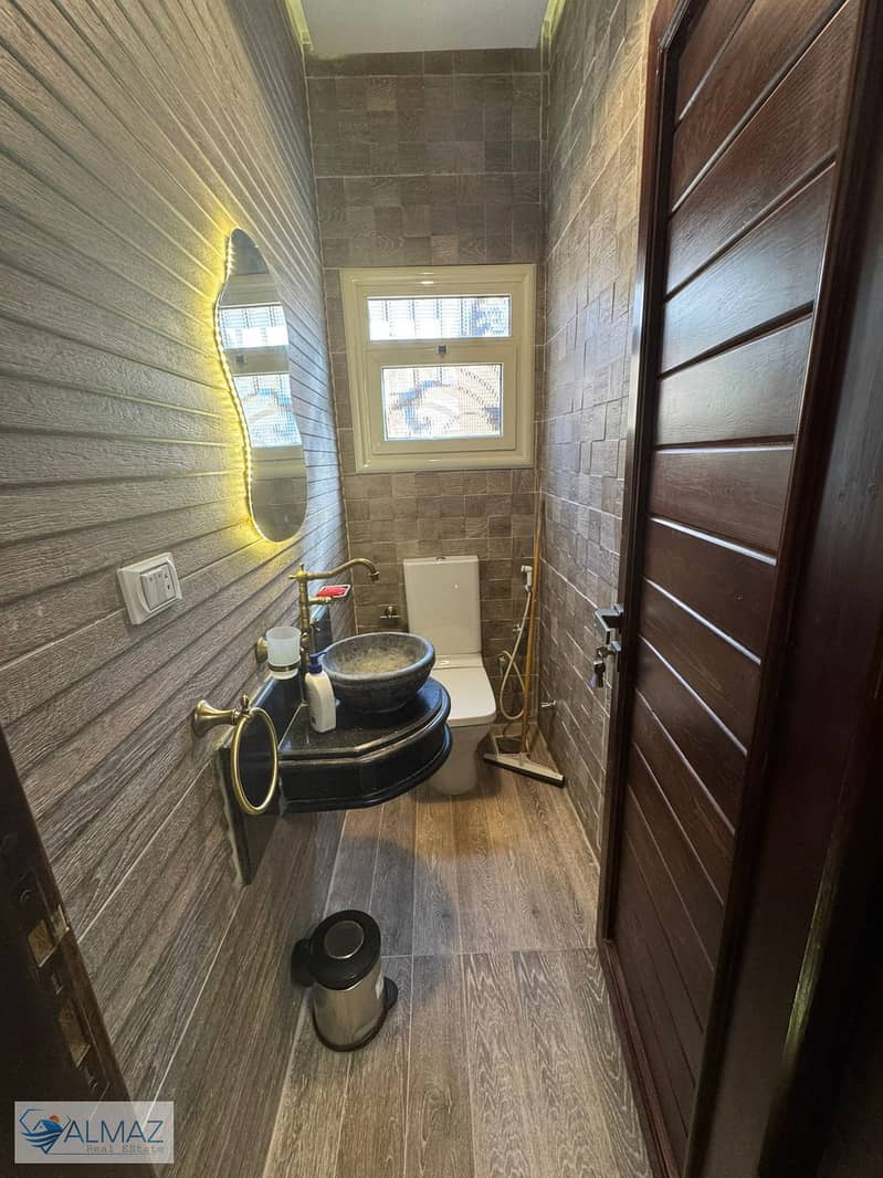 7 WhatsApp Image 2025-10-04 at 1.22. 17 PM (1). jpeg