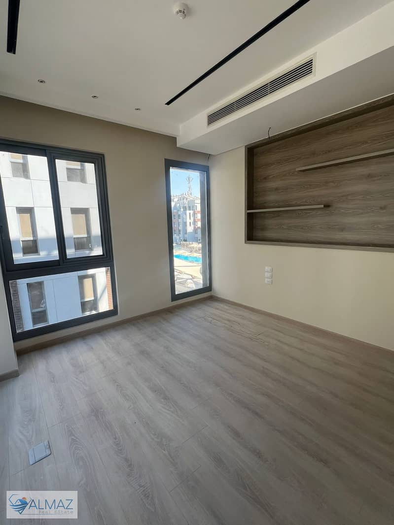 3 WhatsApp Image 2025-10-04 at 12.46. 16 PM. jpeg