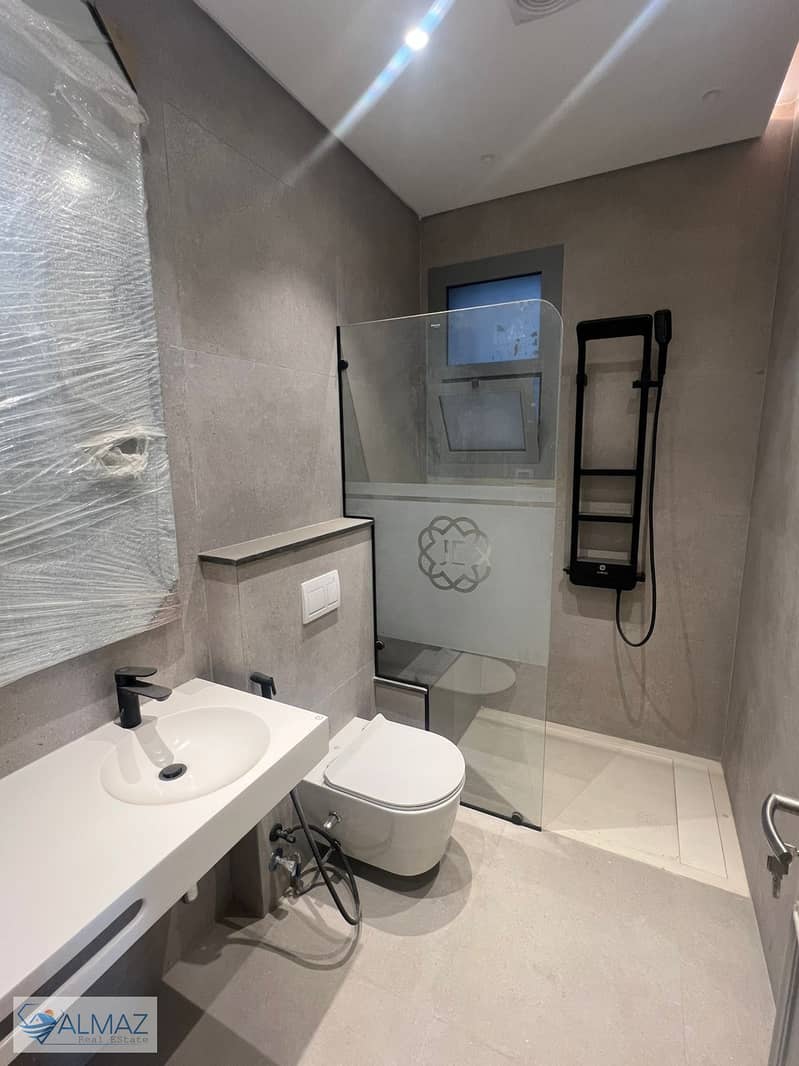 9 WhatsApp Image 2025-10-04 at 12.46. 00 PM. jpeg