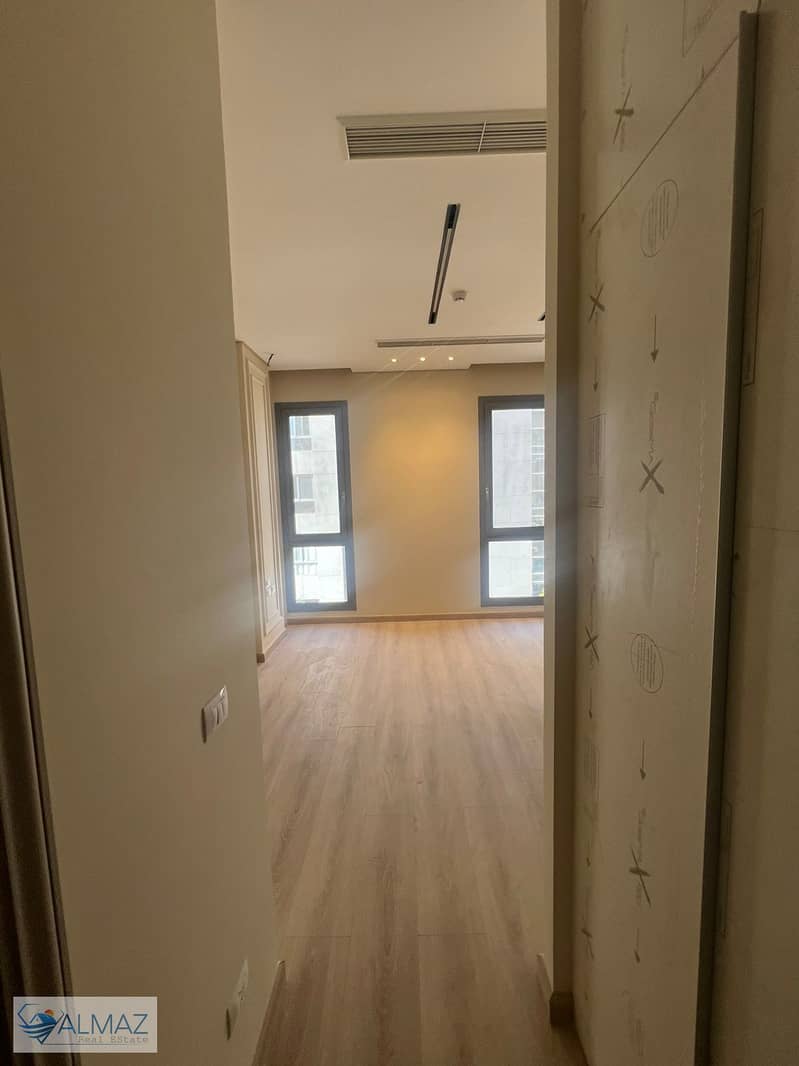 10 WhatsApp Image 2025-10-04 at 12.46. 01 PM. jpeg