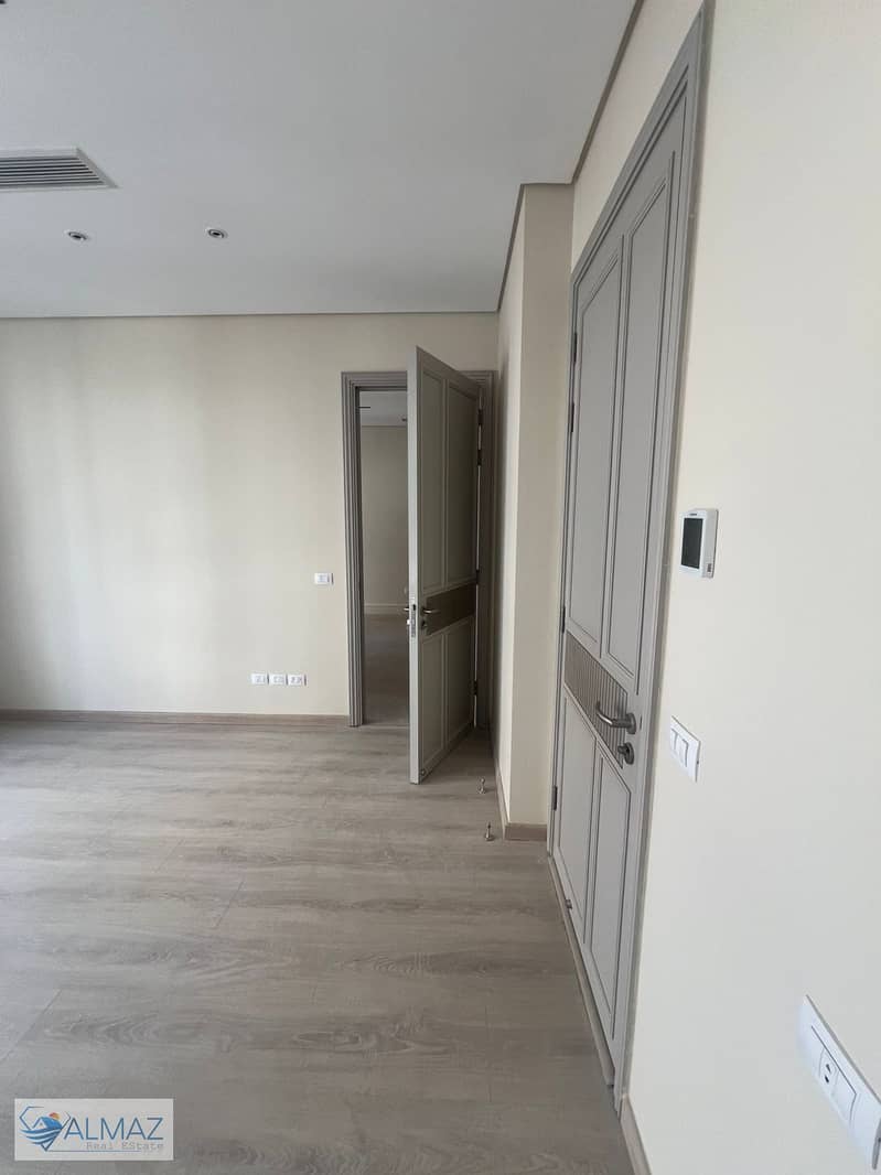 17 WhatsApp Image 2025-10-04 at 12.46. 21 PM. jpeg