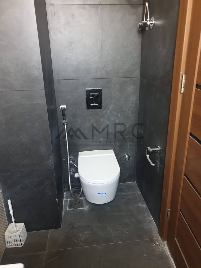 4 WhatsApp Image 2025-10-29 at 14.23. 15_ab192ab9. jpg