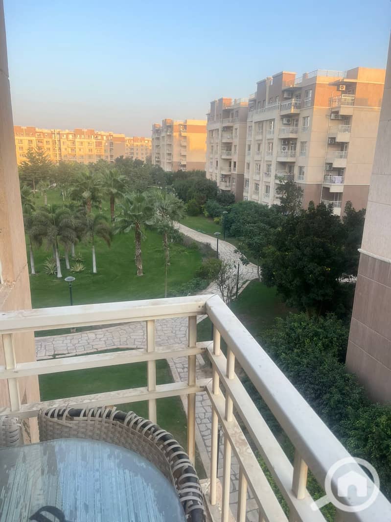 2 9032ea30-d547-4072-9cd4-5151745f84da. jpg