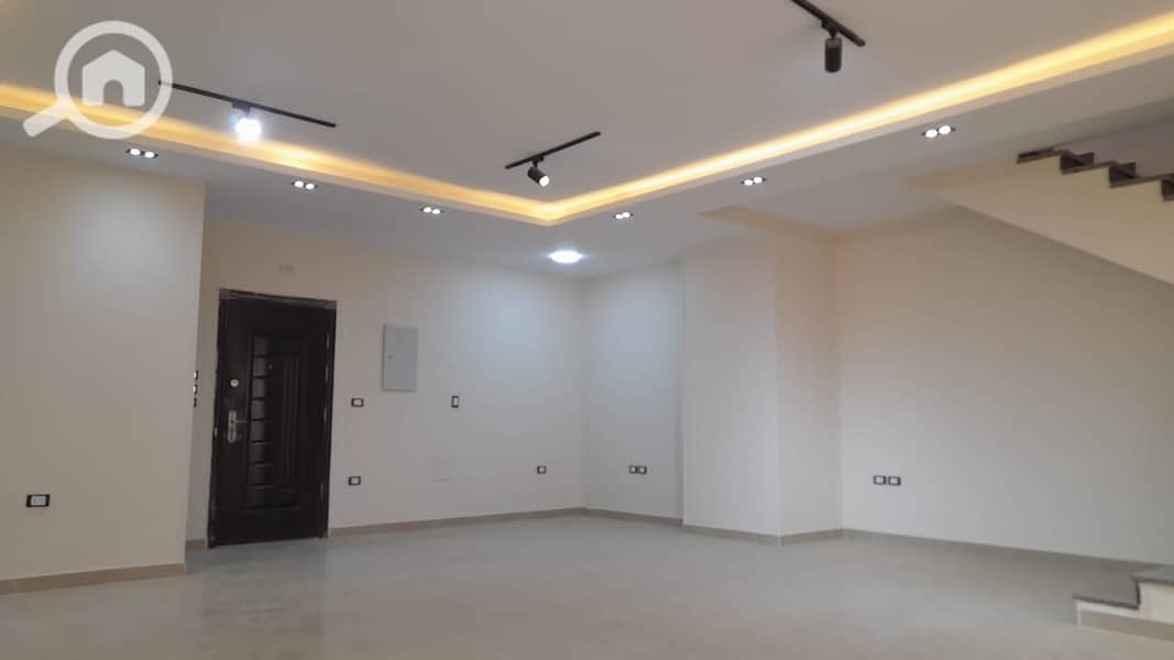 5 WhatsApp Image 2025-11-04 at 11.14. 21 AM (2). jpeg