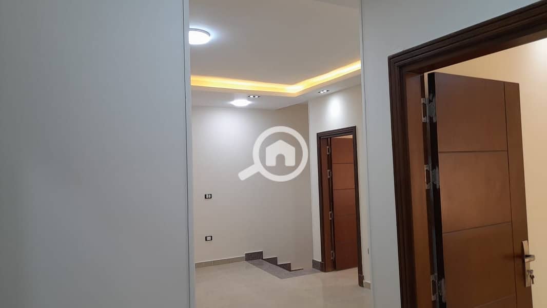 8 WhatsApp Image 2025-11-04 at 11.14. 24 AM (2). jpeg