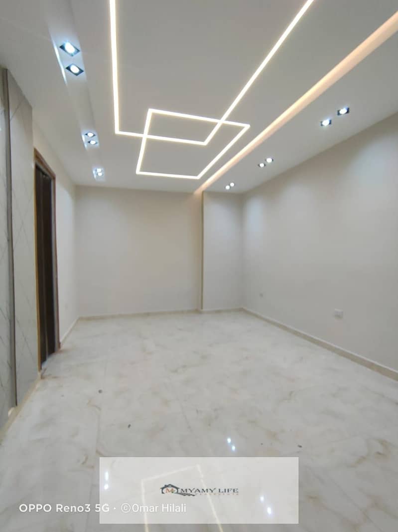 16 WhatsApp Image 2025-11-03 at 9.20. 42 PM (1). jpeg