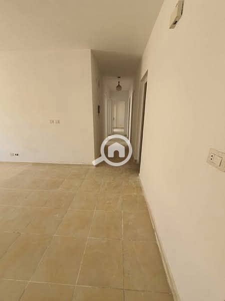 2 9644001d-f506-486a-9223-7dba1945ea91. jpg