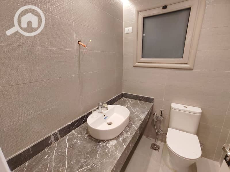 10 IMG-20251104-WA0083. jpg