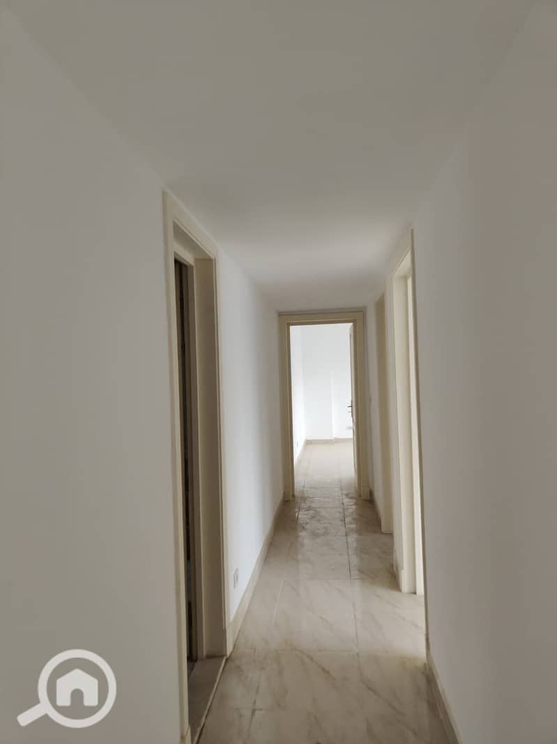 4 03798ad1-ebbf-4d9c-be5c-e06550c291fe. jpeg