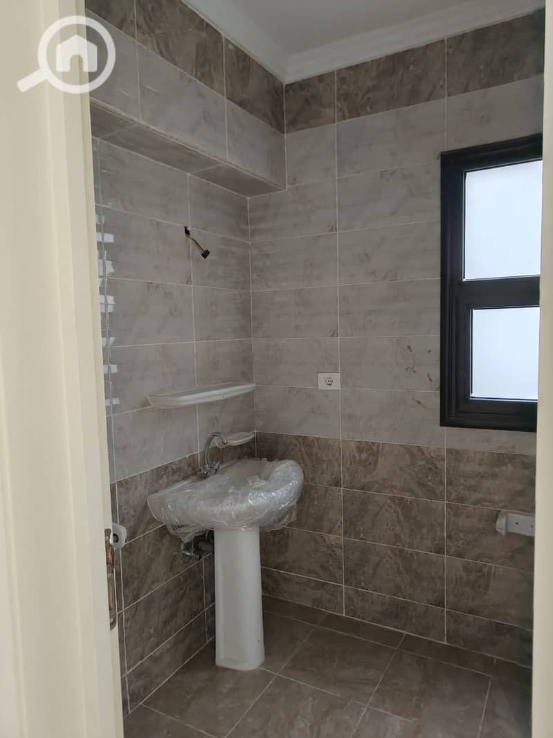 6 a4a4b1ae-ce3a-49ff-bee7-83182dca594d. jpeg