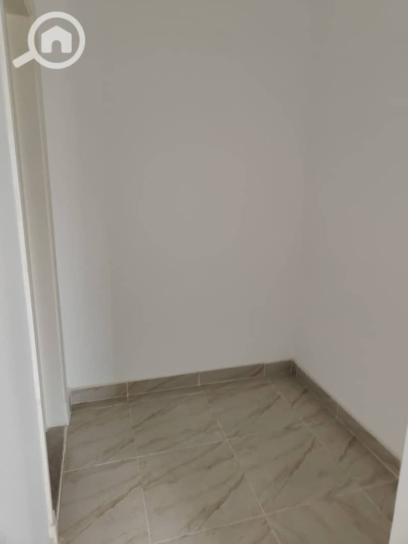 8 fd153d7f-4a1f-4745-a1a6-e739f2407dcc. jpeg