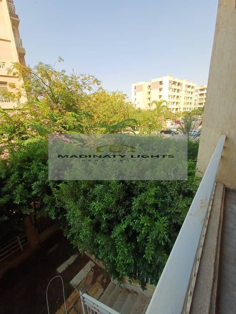 4 d2214543-95d1-48c2-8d4a-e5115266e676. jpg