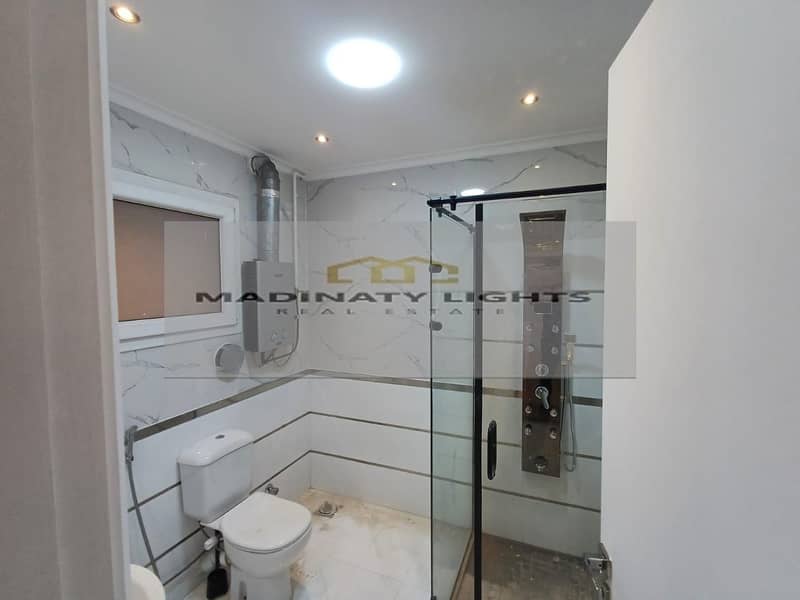 10 e879535b-e268-4af2-ad3a-1d84ac531dc5. jpg