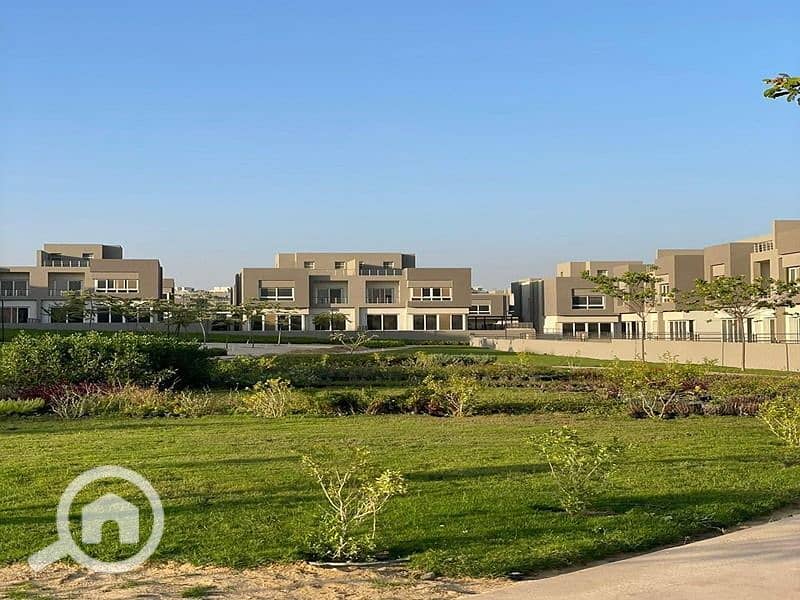 10 69010c86-60cd-4193-b8e4-8dae1c84da9c (1). jpg