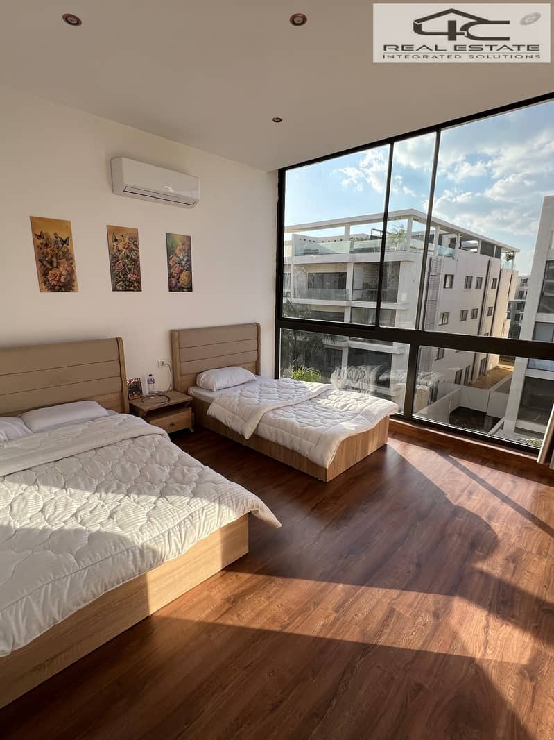 10 WhatsApp Image 2025-11-03 at 10.33. 31 PM (1). jpeg