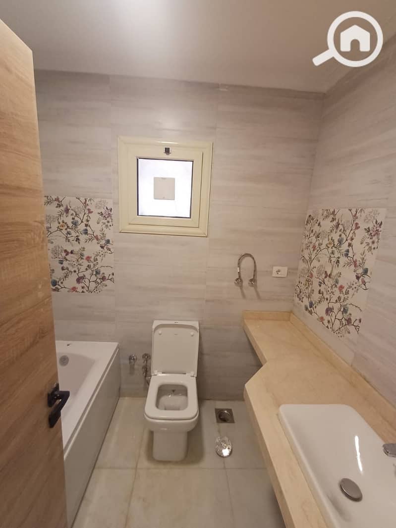 2 WhatsApp Image 2025-11-03 at 10.24. 58 PM. jpeg