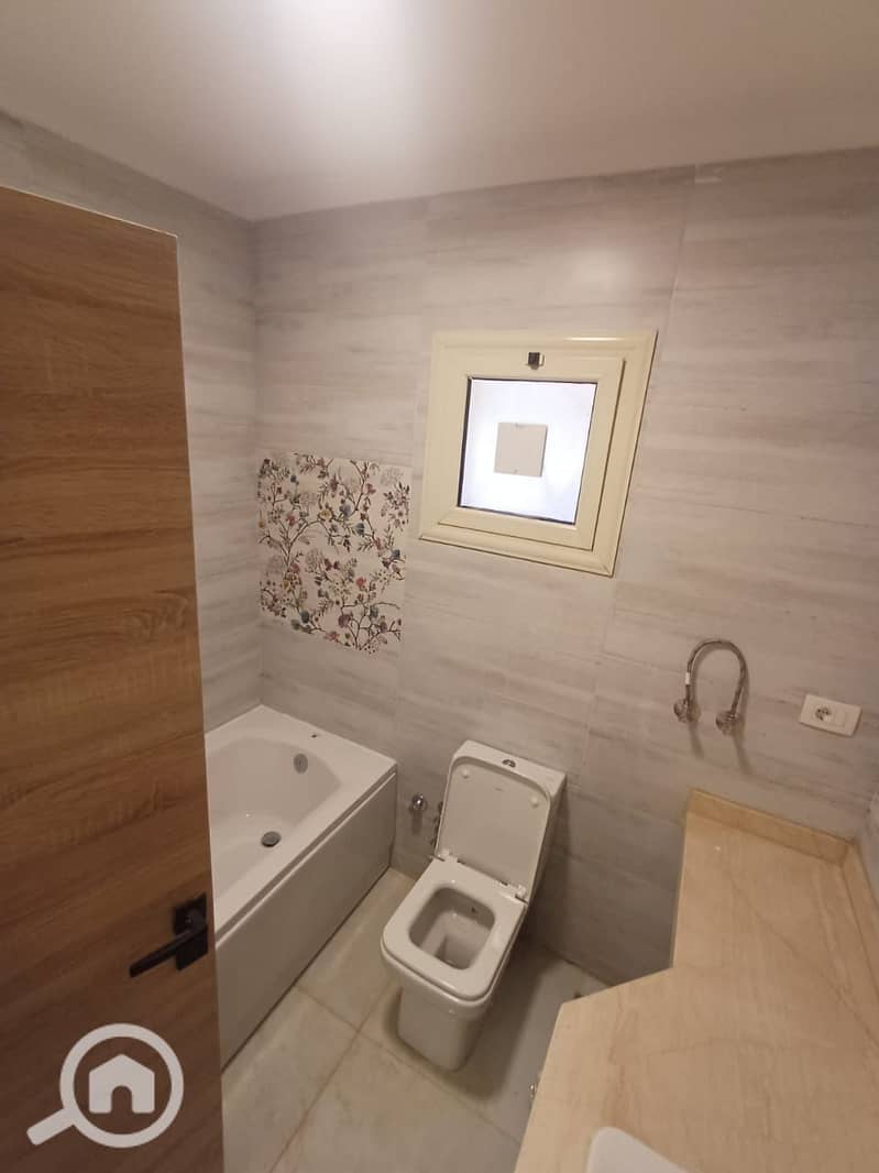 8 WhatsApp Image 2025-11-03 at 10.25. 00 PM (1). jpeg