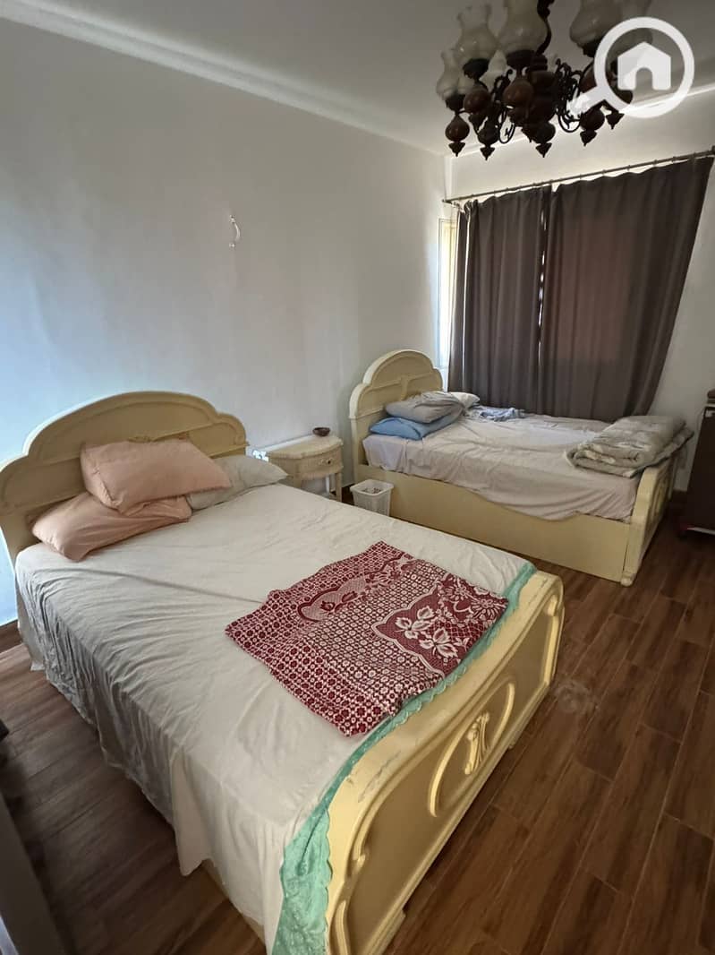 6 ef987f4c-2da5-43c7-9cc8-37f156bca729. jpeg