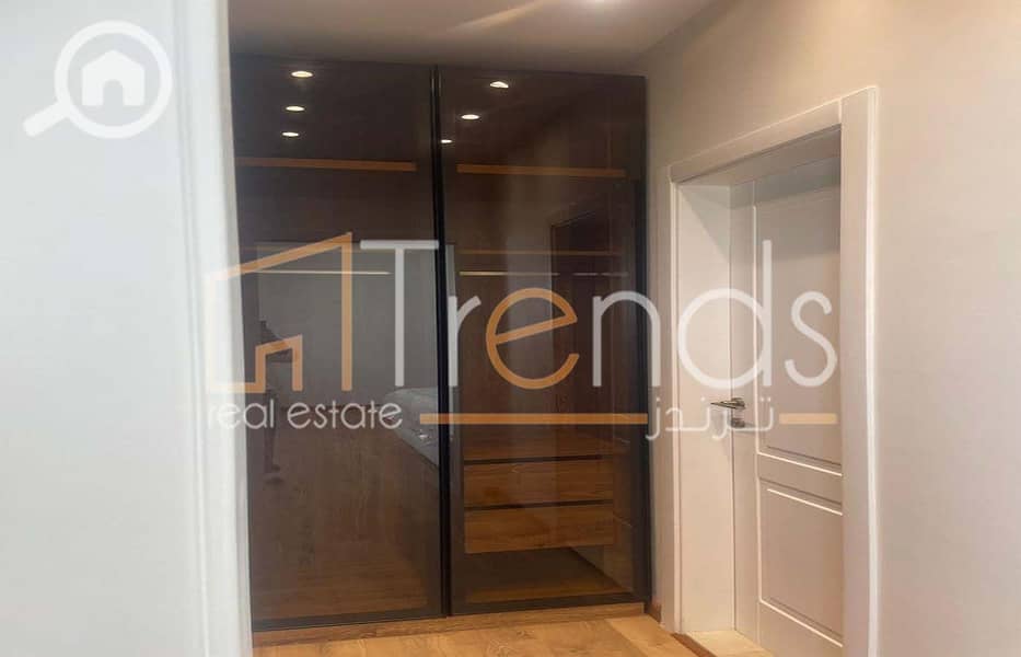 8 WhatsApp Image 2025-10-20 at 15.21. 57 (3). jpeg