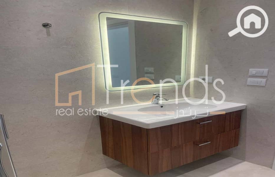 12 WhatsApp Image 2025-10-20 at 15.21. 57 (10). jpeg