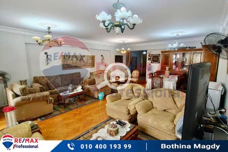 فلیٹ 3 غرف نوم للبيع في سموحة، الإسكندرية - 1. jpg