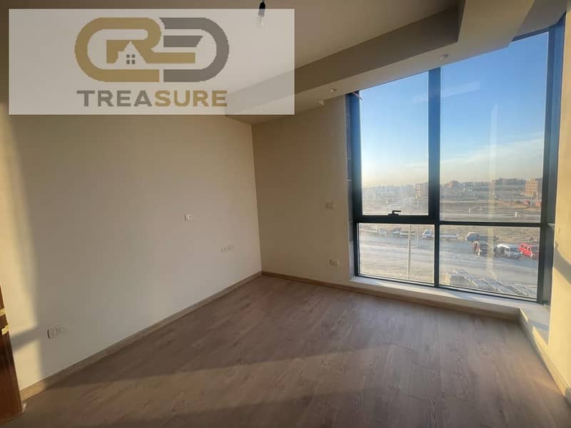 5 WhatsApp Image 2025-08-20 at 1.24. 42 PM (1). jpeg