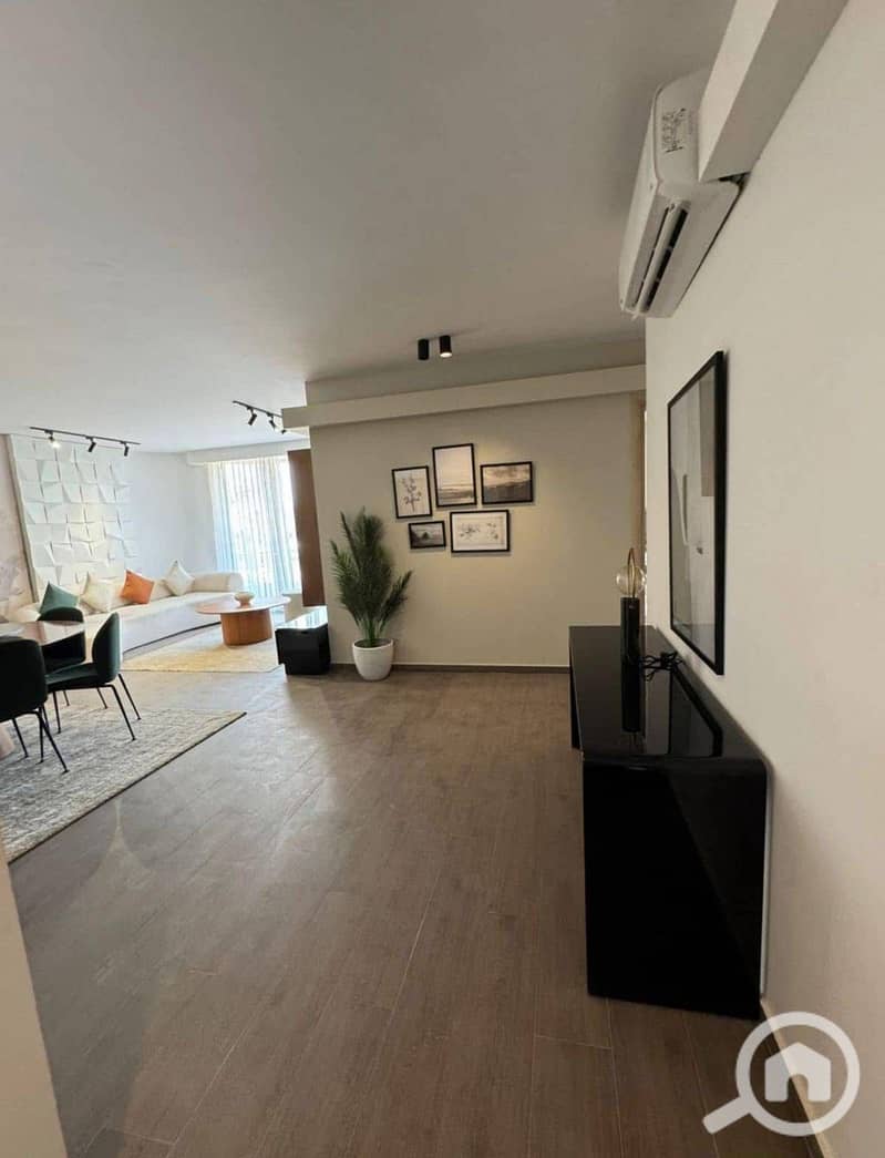 10 558373860_122142866300891699_1044159095429627690_n. jpg