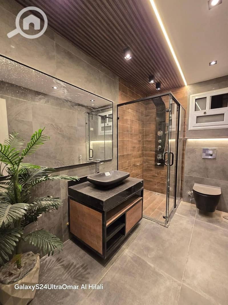 2 7d0ac06b-44c3-48d2-a9b3-07167f449618. jpg