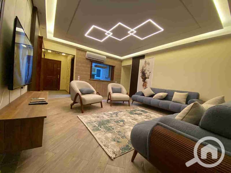 33047. jpg 33047. jpg