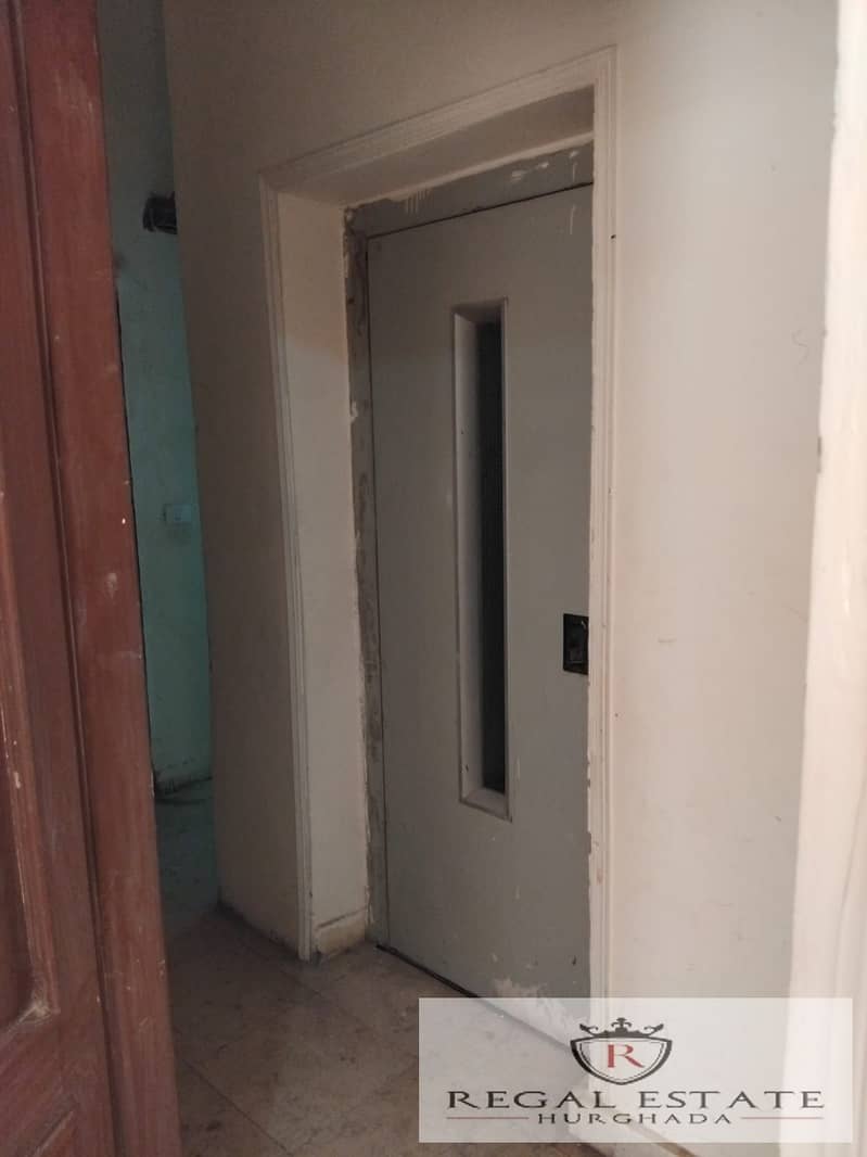 10 206e790d-ad8a-445e-afbb-e17b56a90912. jpeg