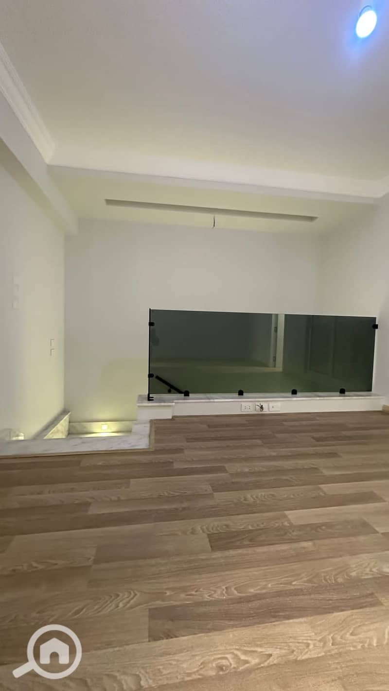 4 23403894-c491-413f-9cc9-a27be02bd8dd. jpeg