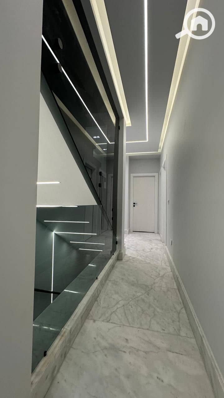 7 1d59ee16-c19a-453a-a3c2-727fef732698. jpeg