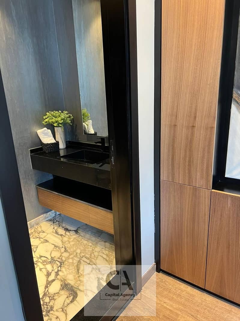 8 5f2c9be4-665a-4a76-9e3b-a635c43c13f7. jpg