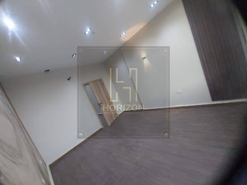 8 WhatsApp Image 2025-11-04 at 11.40. 05 AM. jpg