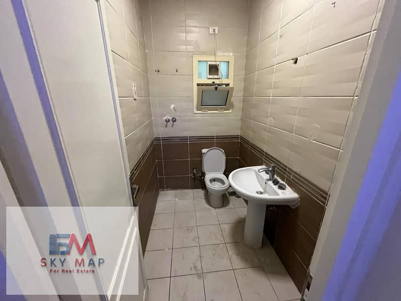 10 WhatsApp Image 2025-11-03 at 11.56. 16 AM. jpeg