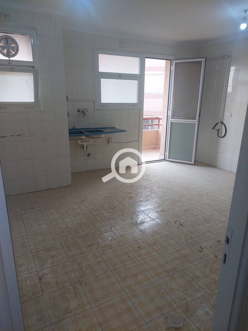 14 e660a5a7-d593-46c6-bb79-d1eda70e2cb2. jpeg