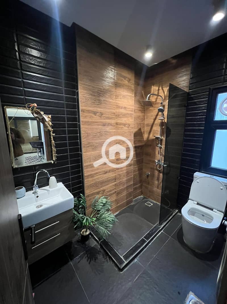 4 65017b3b-21fd-44d2-b2da-b35f85e1932c. jpg