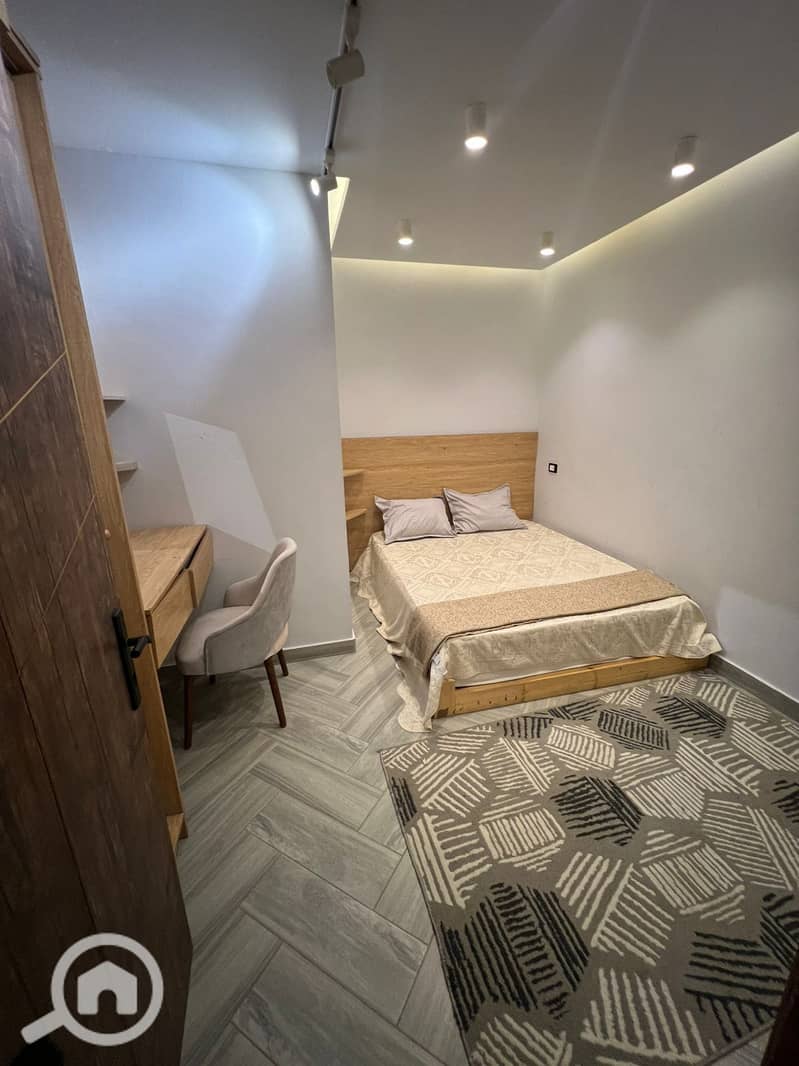 7 f60208b0-2297-4226-a9ef-5e270dcd094f. jpg