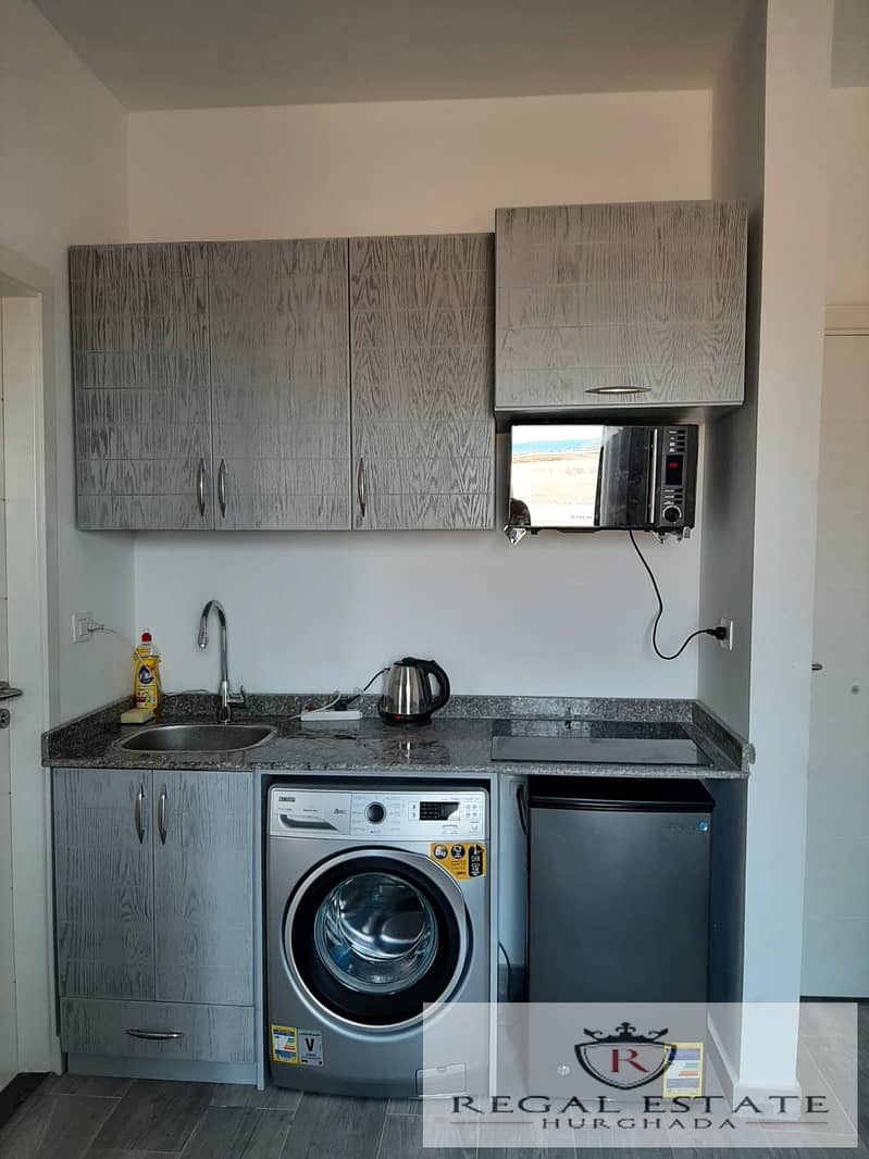 20 354220e9-1bfc-4a0a-84da-986eec44aff9. jpg