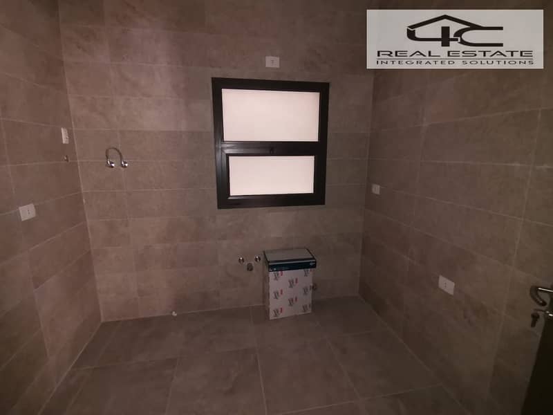 6 WhatsApp Image 2025-11-02 at 3.16. 15 PM. jpeg