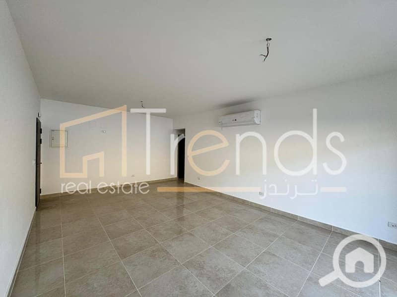 4 WhatsApp Image 2025-08-14 at 11.36. 43 AM. jpg