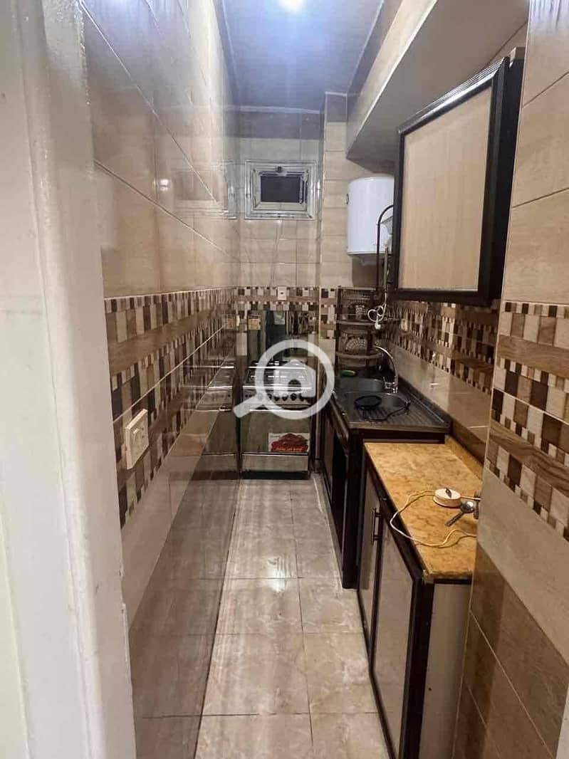 10 8ef227ce-001e-4f12-83e0-0fcc8bcb86a5. jpg