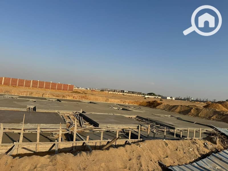 2 3f8edc7f-73b8-4df6-87f4-349cd75839d8. jpg