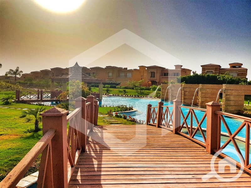 4 Royal Meadows 4. jpg