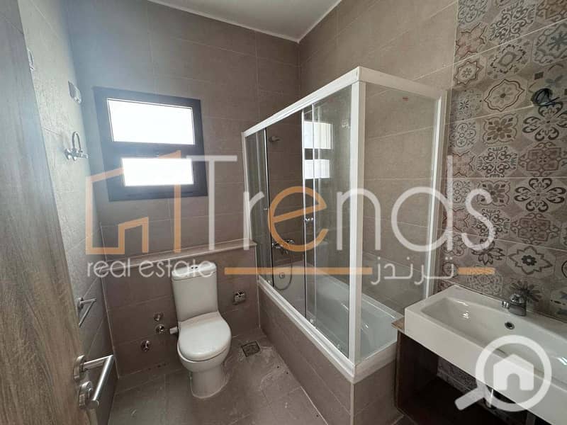 2 WhatsApp Image 2024-10-01 at 12.50. 46 PM(4). jpg