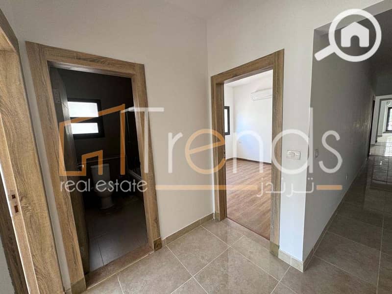 4 WhatsApp Image 2024-10-01 at 12.50. 46 PM(6). jpg