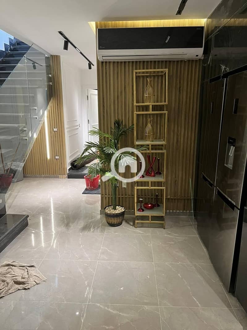 10 WhatsApp Image 2025-11-03 at 14.41. 41_242804b6. jpg